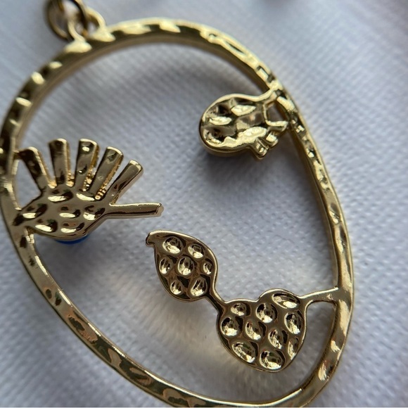 🆕 Gold tone Picasso face art earrings 18k plated - Picture 6 of 6